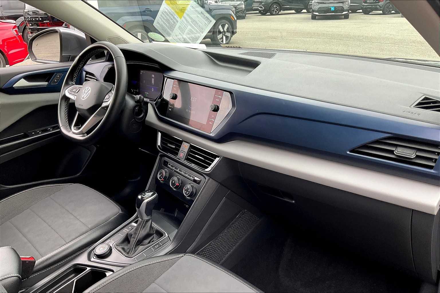 2022 Volkswagen Taos SE - Photo 14
