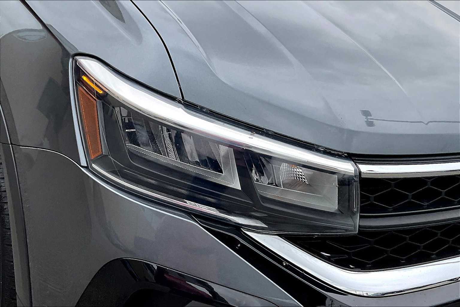 2022 Volkswagen Taos SE - Photo 32