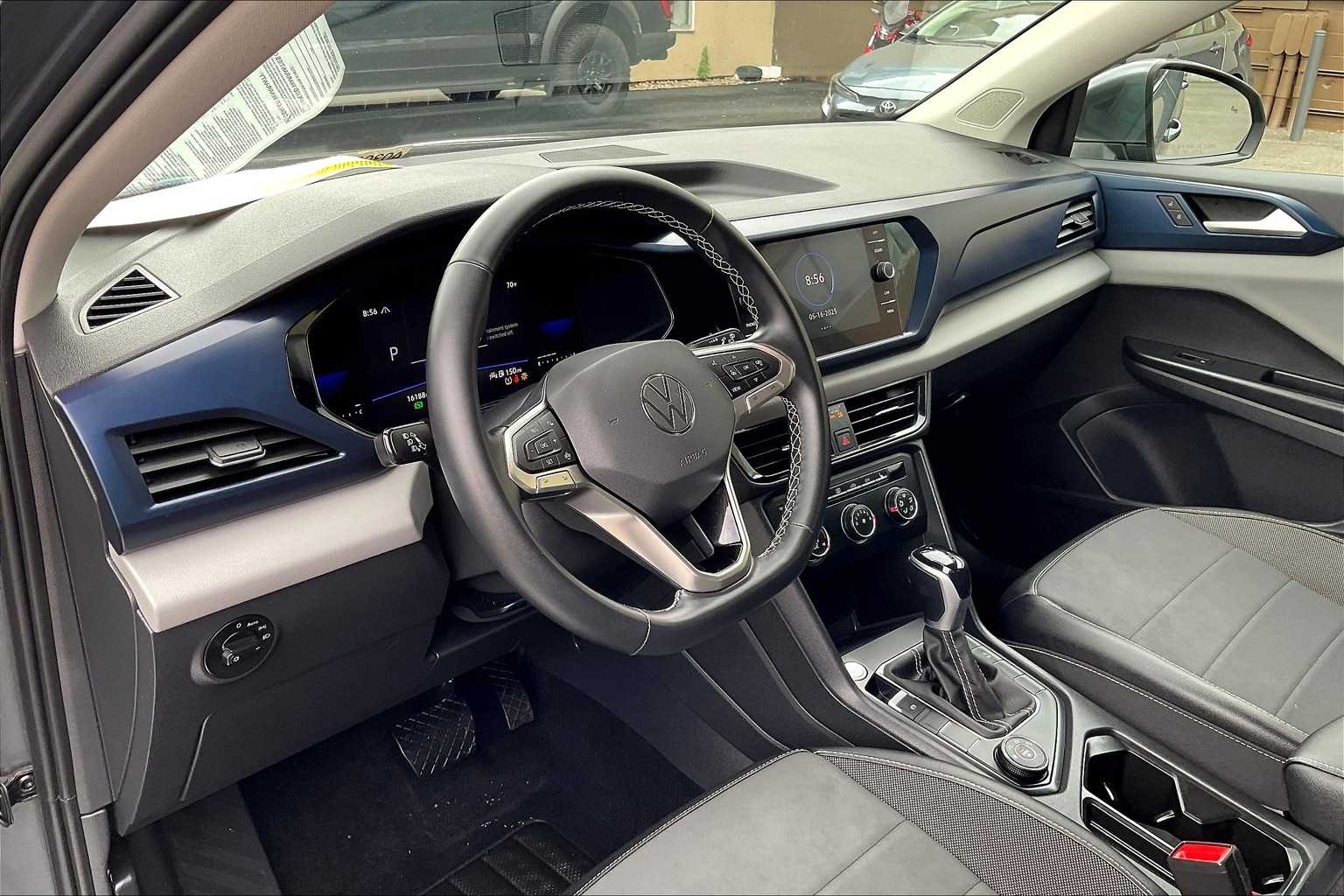 2022 Volkswagen Taos SE - Photo 8