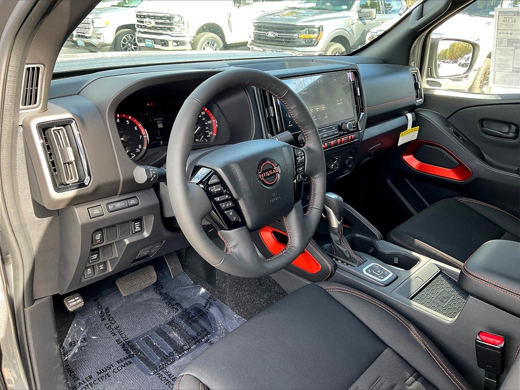 2026 Nissan Frontier PRO-4X - Photo 9