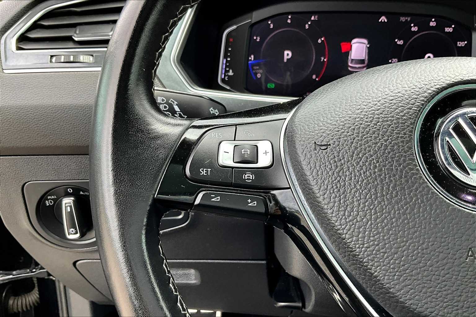2019 Volkswagen Tiguan SEL R-Line Black - Photo 23