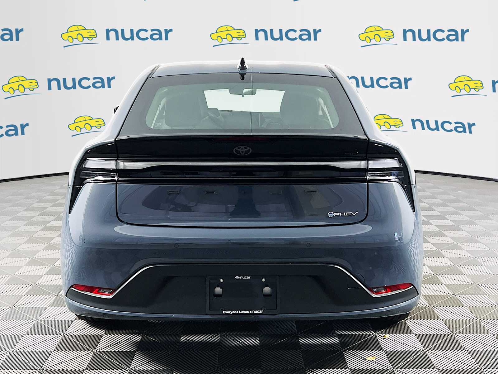 2026 Toyota Prius Plug-In Hybrid SE - Photo 5