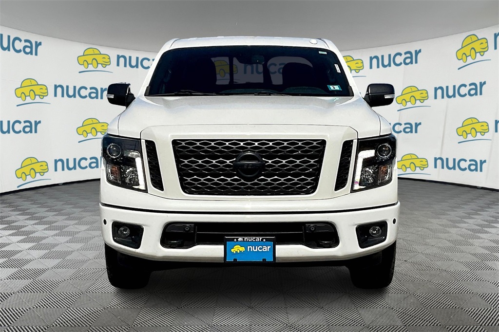 2019 Nissan Titan SL - Photo 2