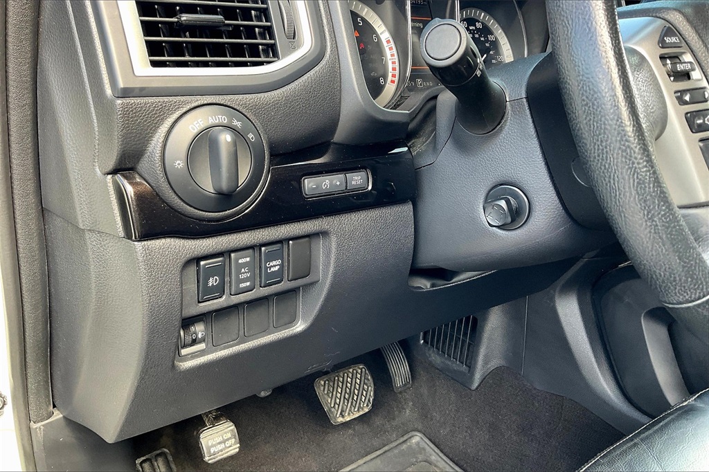 2019 Nissan Titan SL - Photo 25