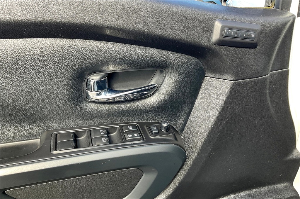 2019 Nissan Titan SL - Photo 36