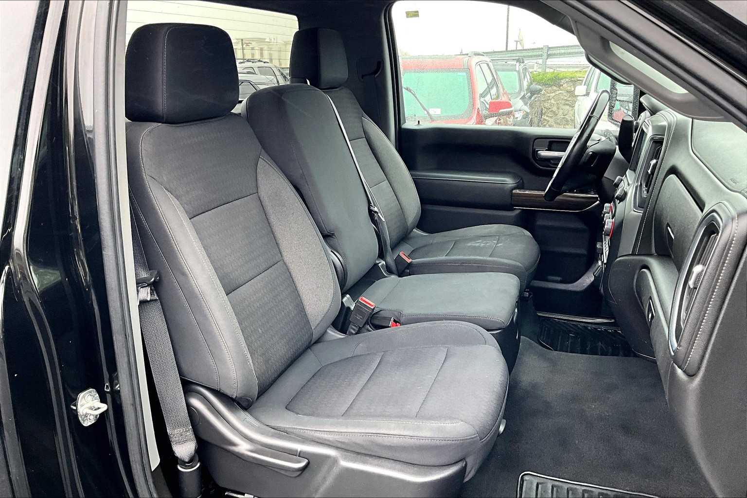 2021 Chevrolet Silverado 3500HD LT - Photo 11