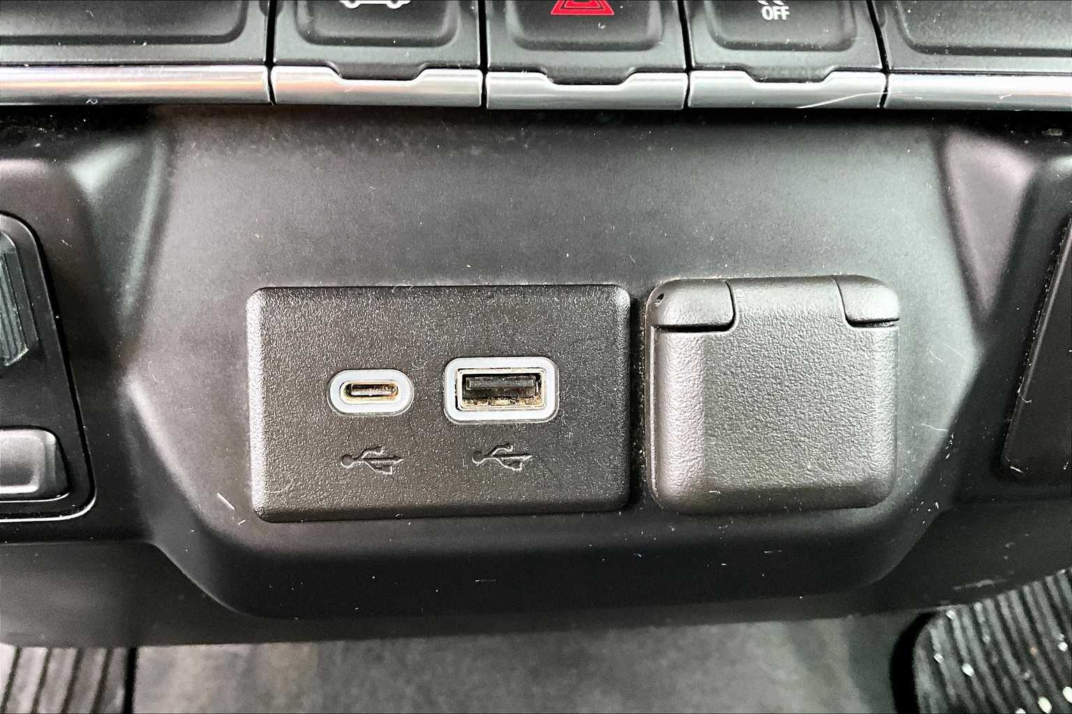 2021 Chevrolet Silverado 3500HD LT - Photo 27