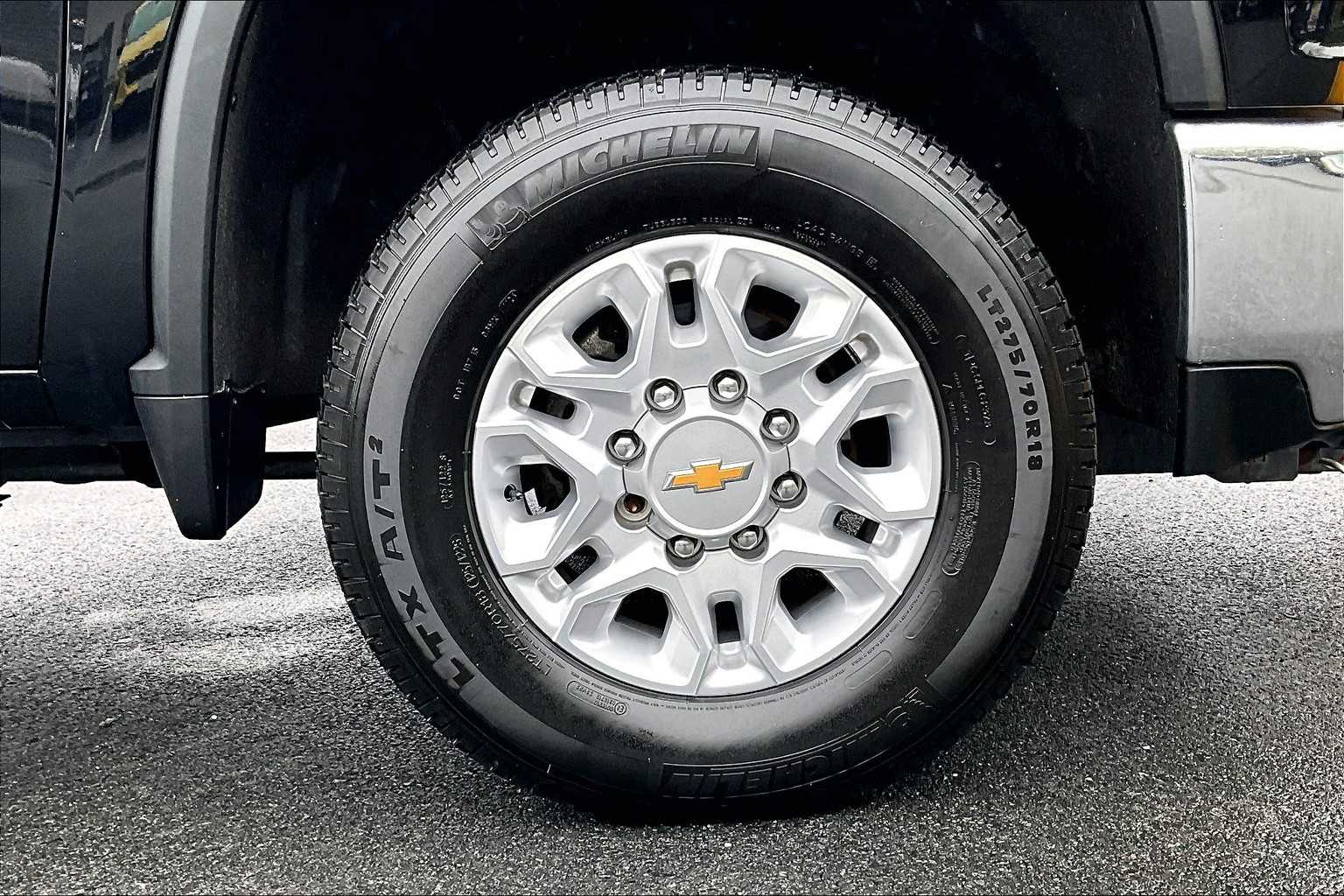 2021 Chevrolet Silverado 3500HD LT - Photo 7