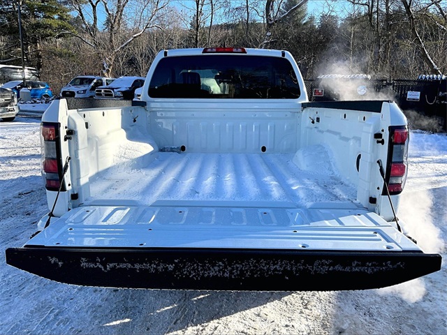 2025 Nissan Frontier SV - Photo 29