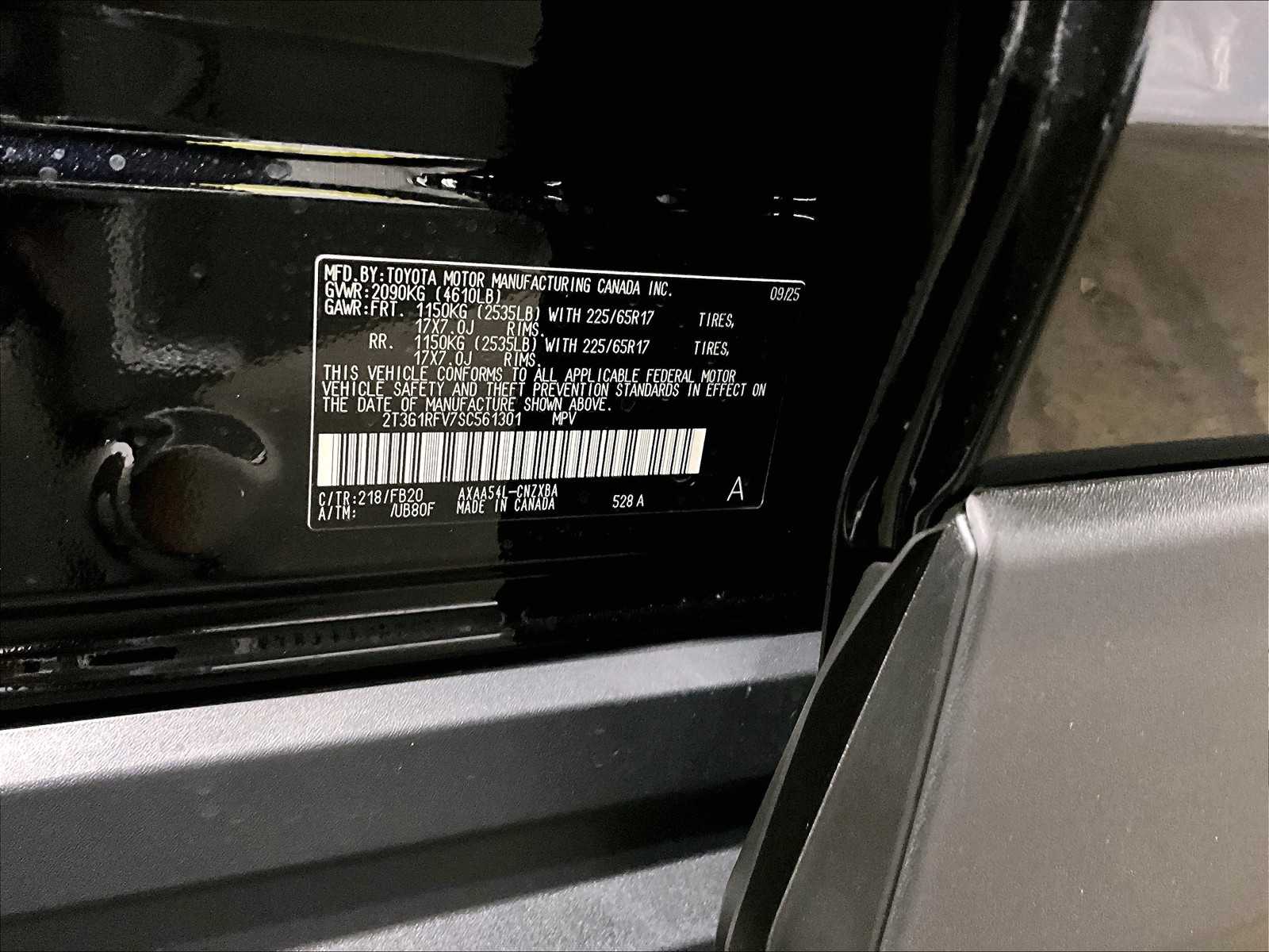 2025 Toyota RAV4 LE - Photo 17