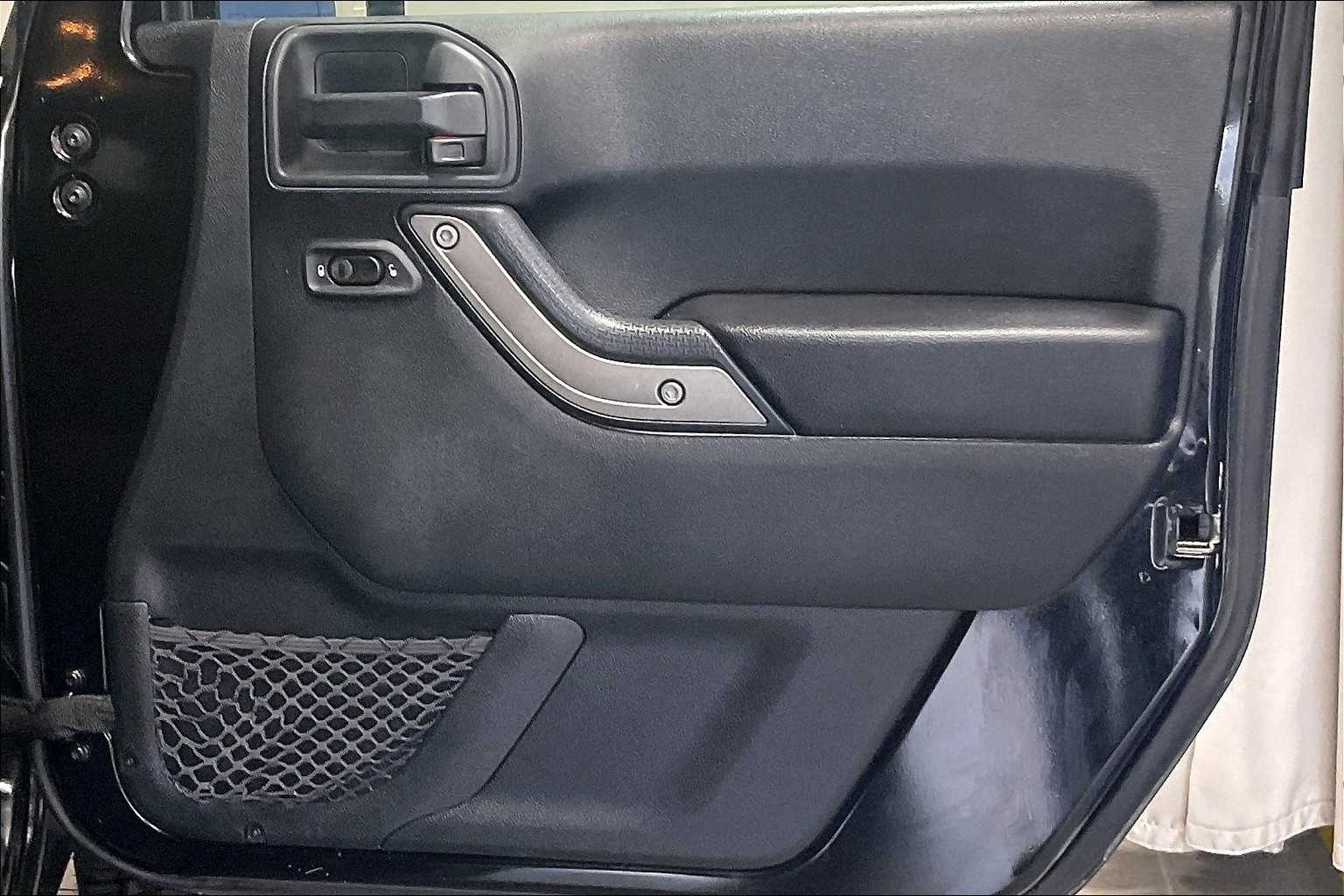 2017 Jeep Wrangler Unlimited Sport - Photo 12