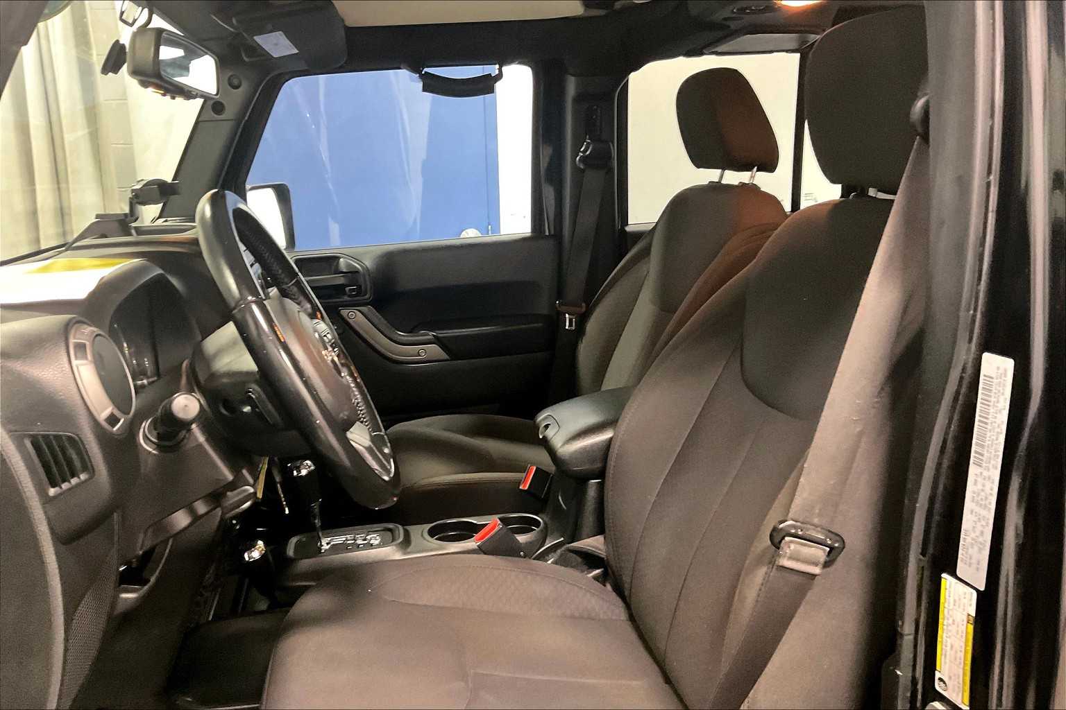 2017 Jeep Wrangler Unlimited Sport - Photo 10