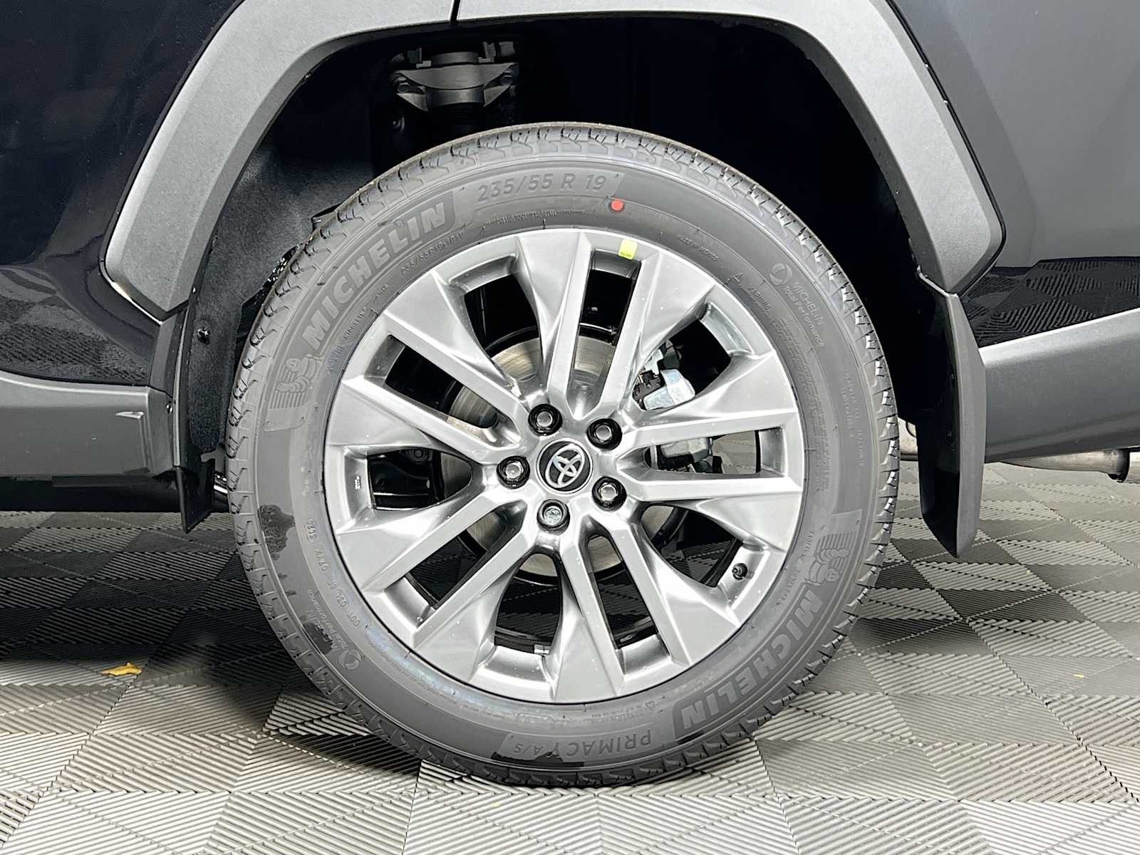 2025 Toyota RAV4 Limited - Photo 19