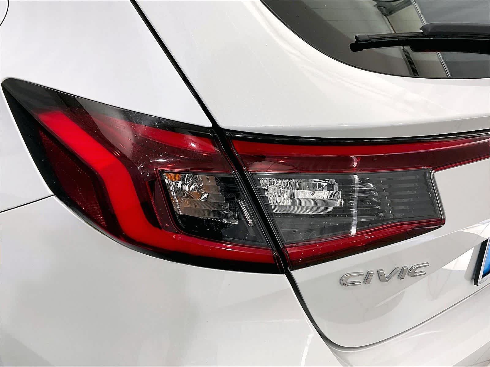 2023 Honda Civic Hatchback Sport Touring - Photo 34