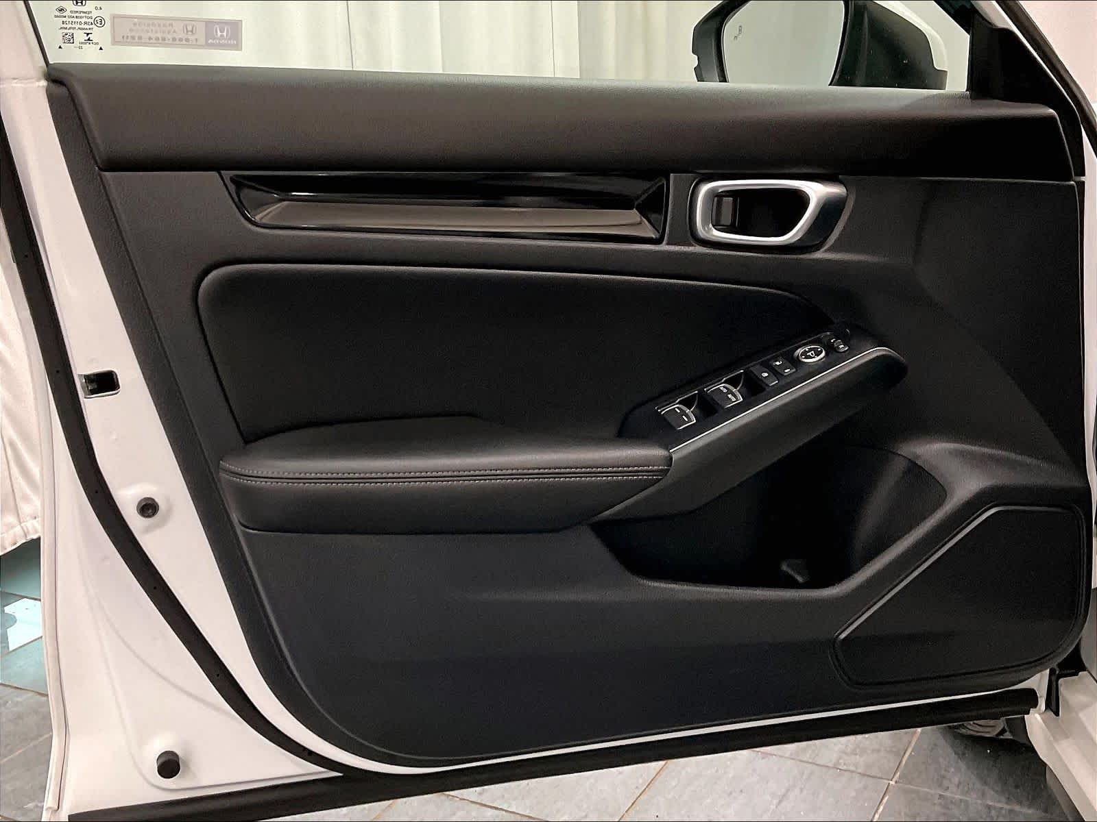 2023 Honda Civic Hatchback Sport Touring - Photo 9