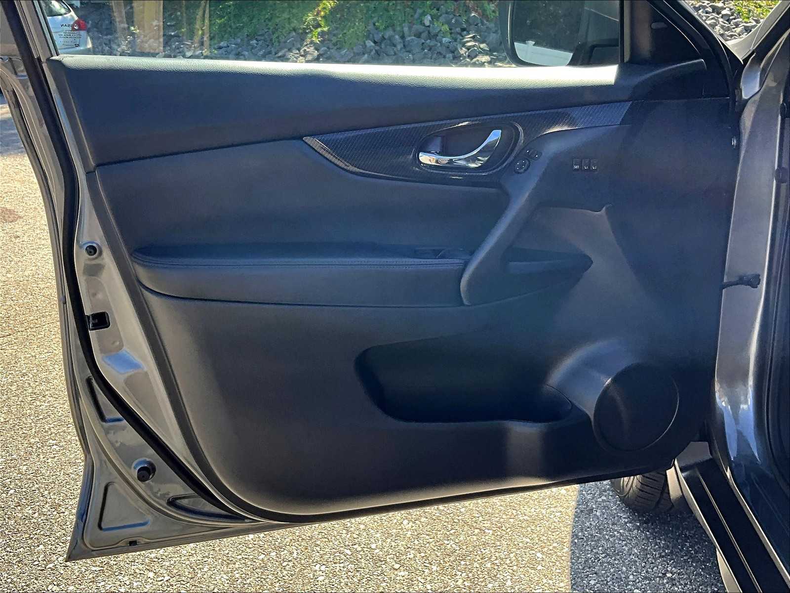 2020 Nissan Rogue SL - Photo 9