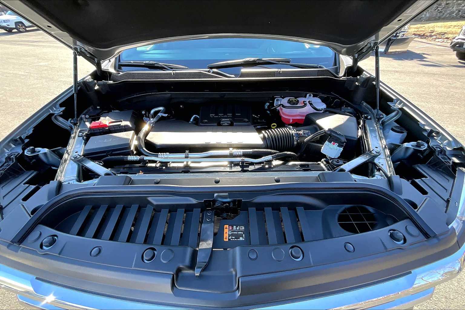 2025 Chevrolet Silverado 1500 LT - Photo 16