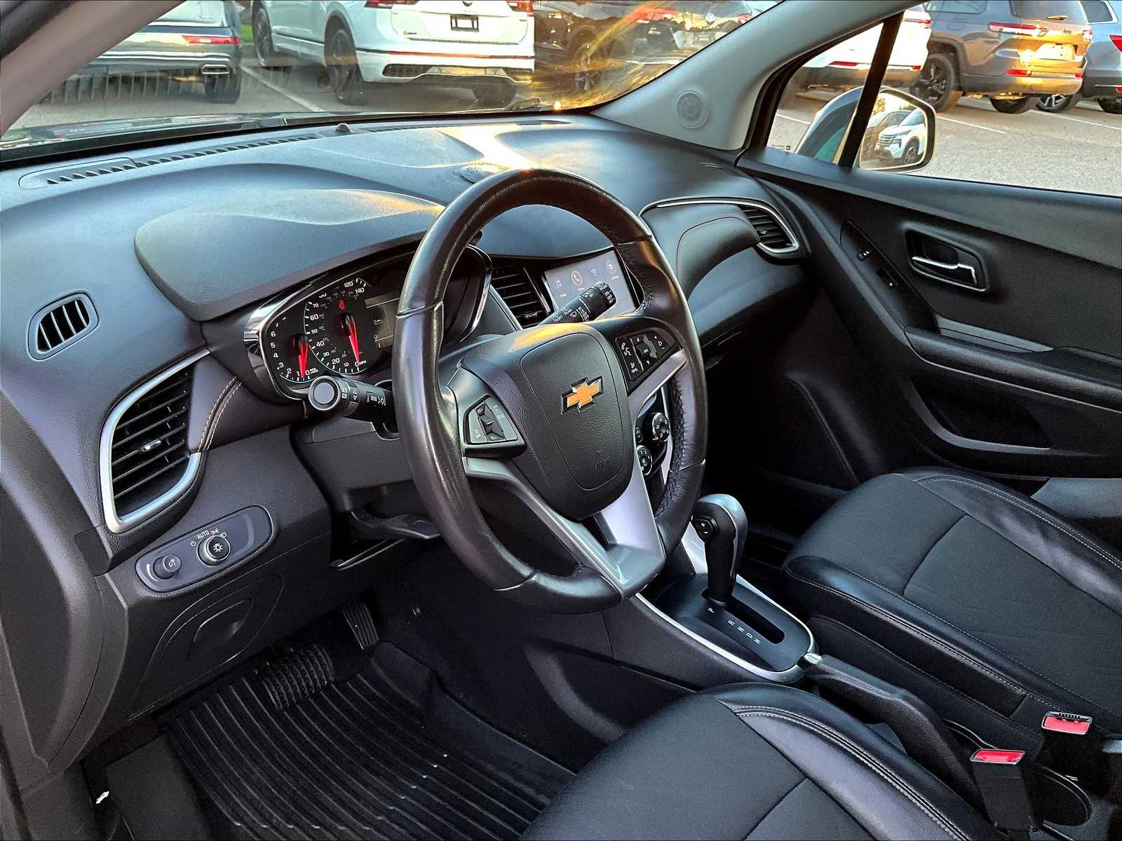 2022 Chevrolet Trax LT - Photo 8