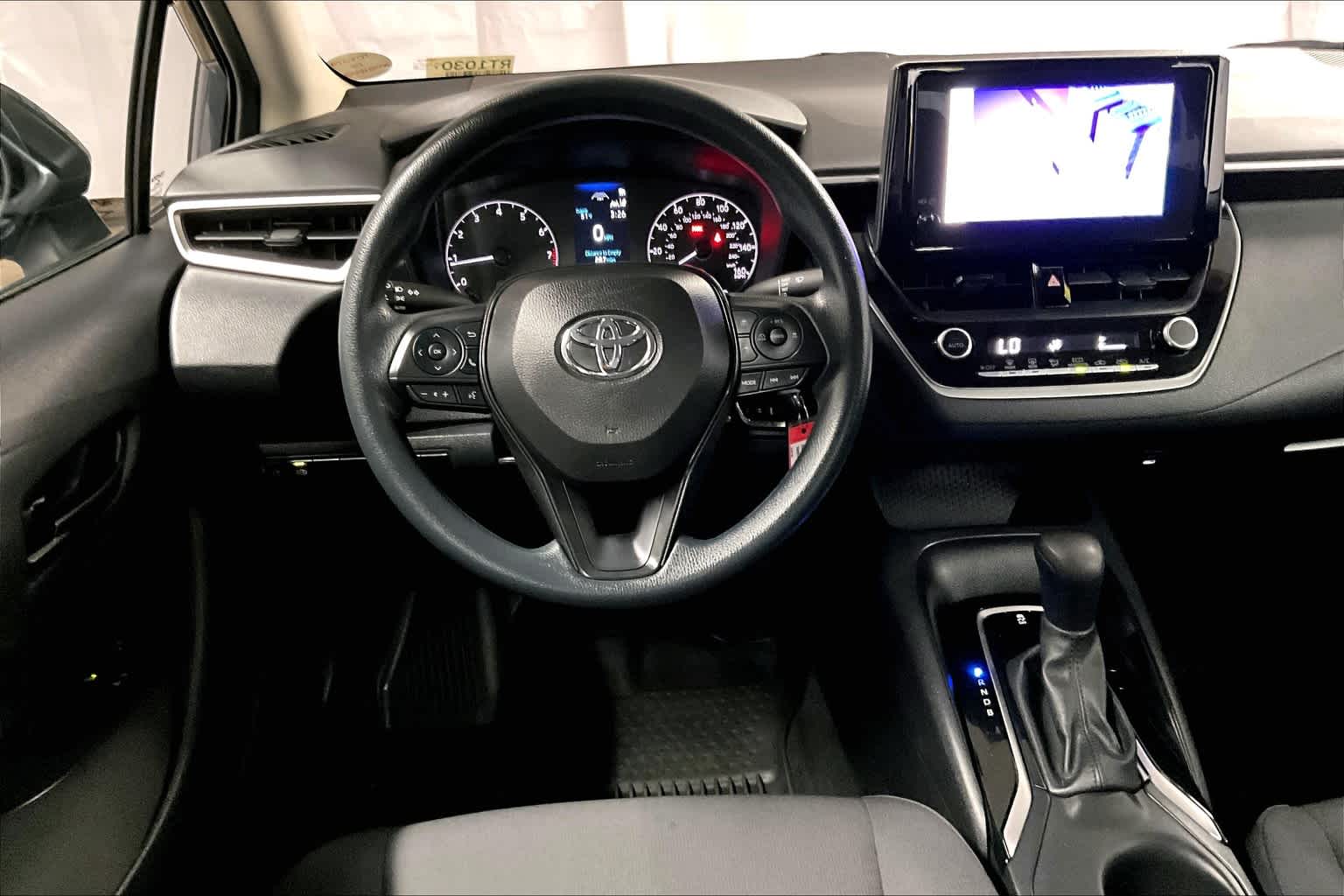 2024 Toyota Corolla LE - Photo 17