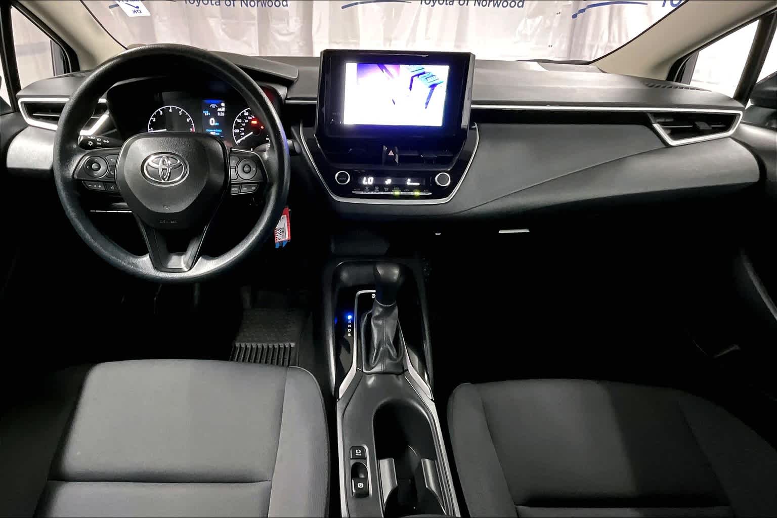 2024 Toyota Corolla LE - Photo 21