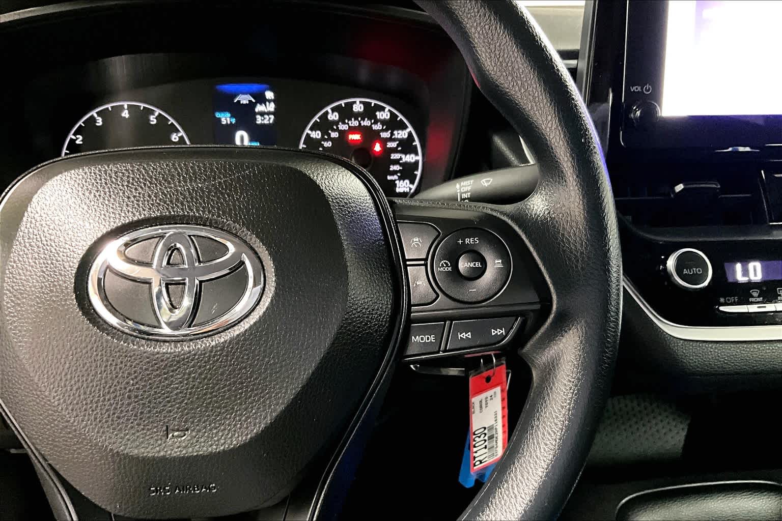 2024 Toyota Corolla LE - Photo 23