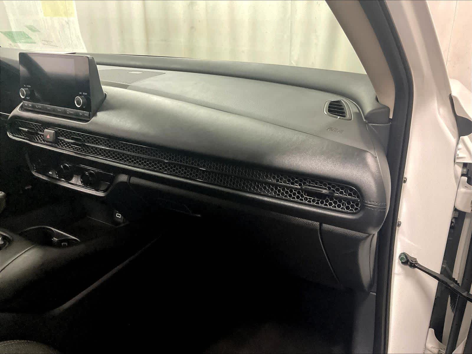 2025 Honda HR-V LX - Photo 13