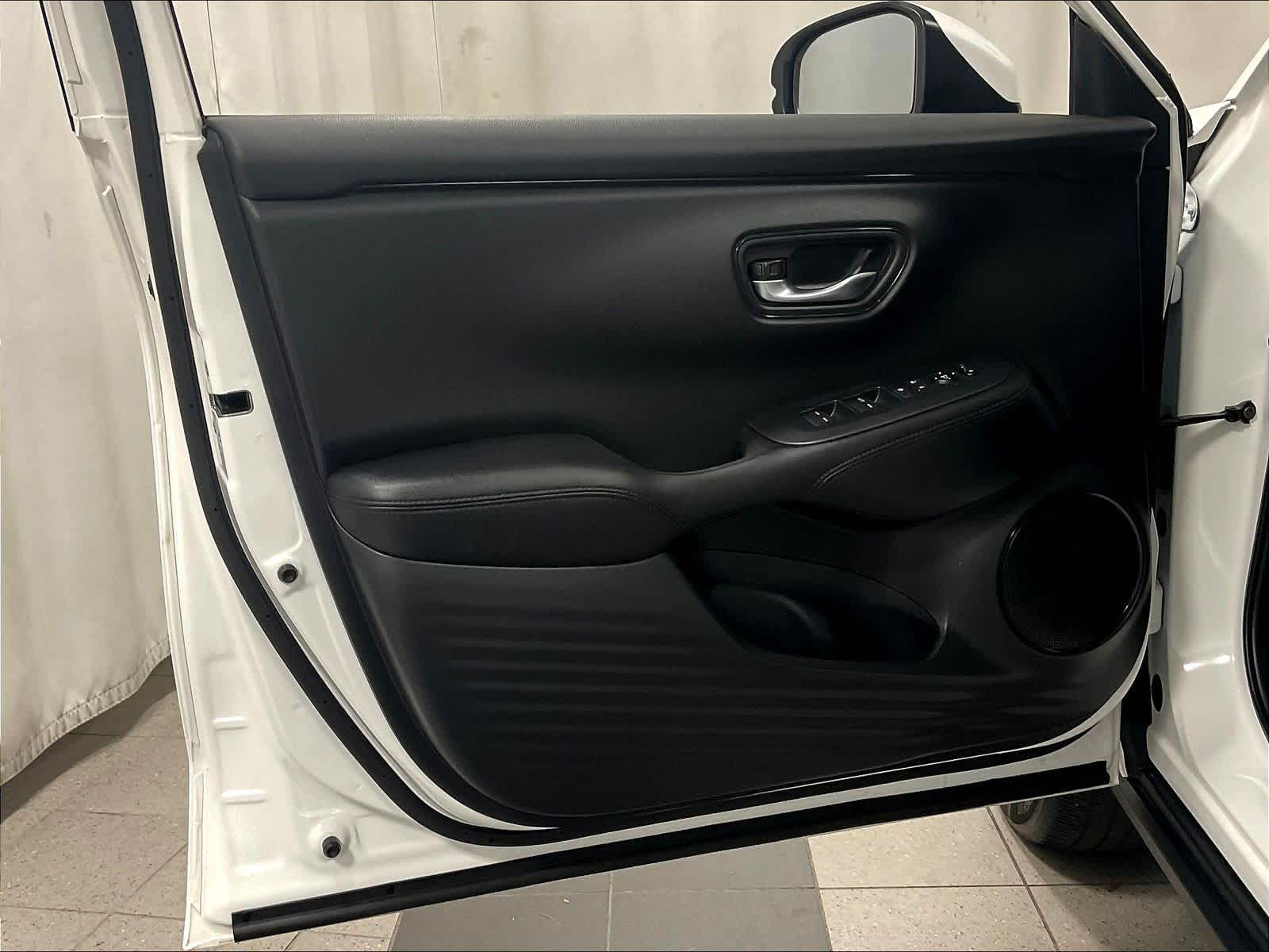 2025 Honda HR-V LX - Photo 9