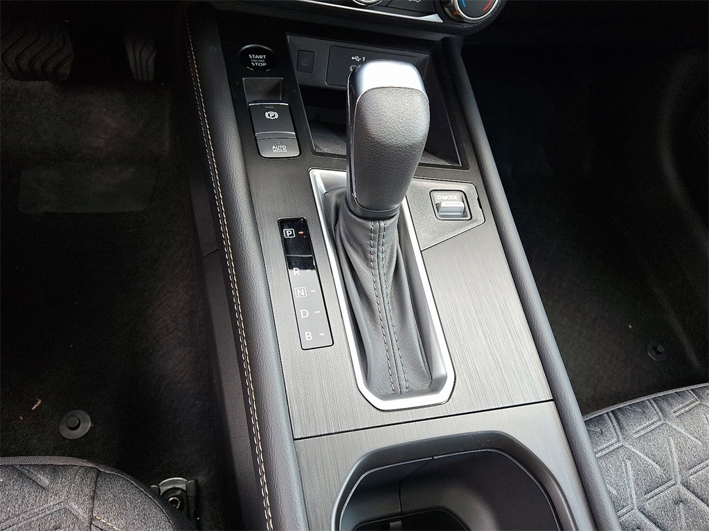 2025 Nissan Kicks SV - Photo 11