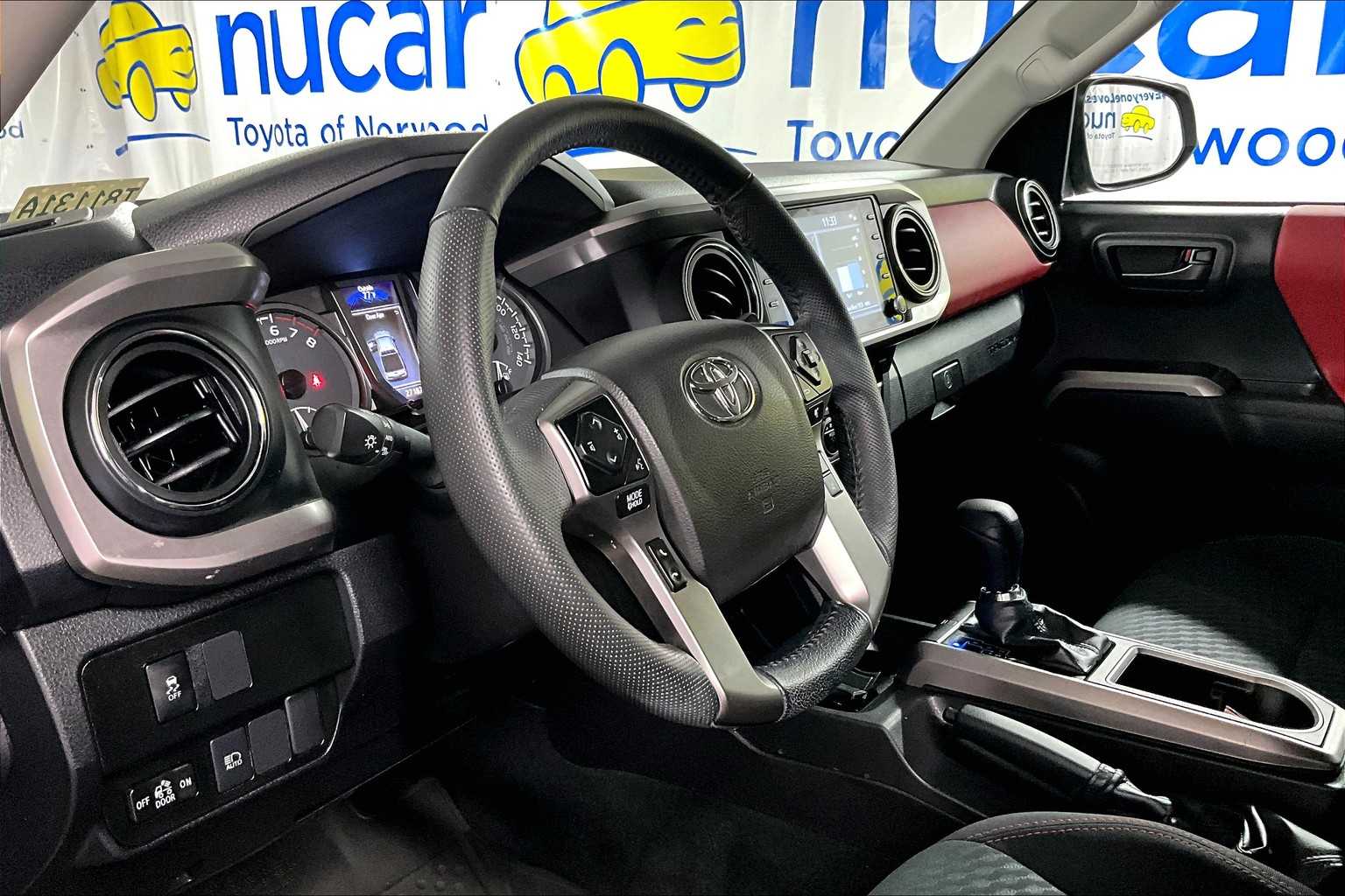 2023 Toyota Tacoma SR5 - Photo 8