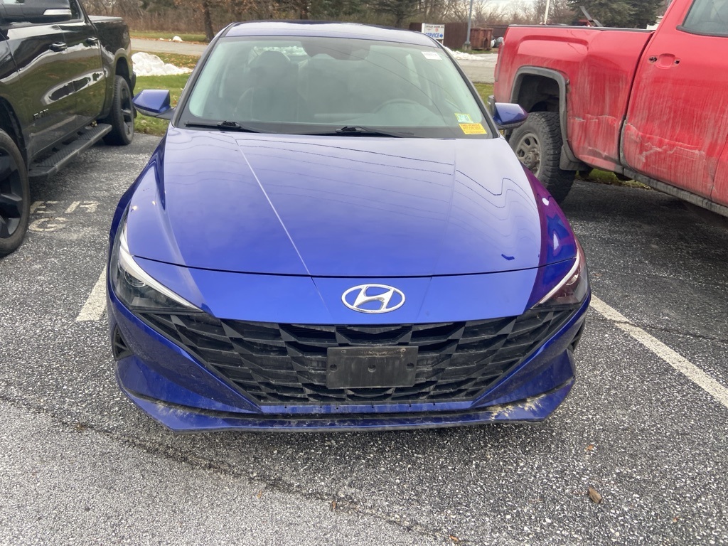 2023 Hyundai Elantra SEL - Photo 2