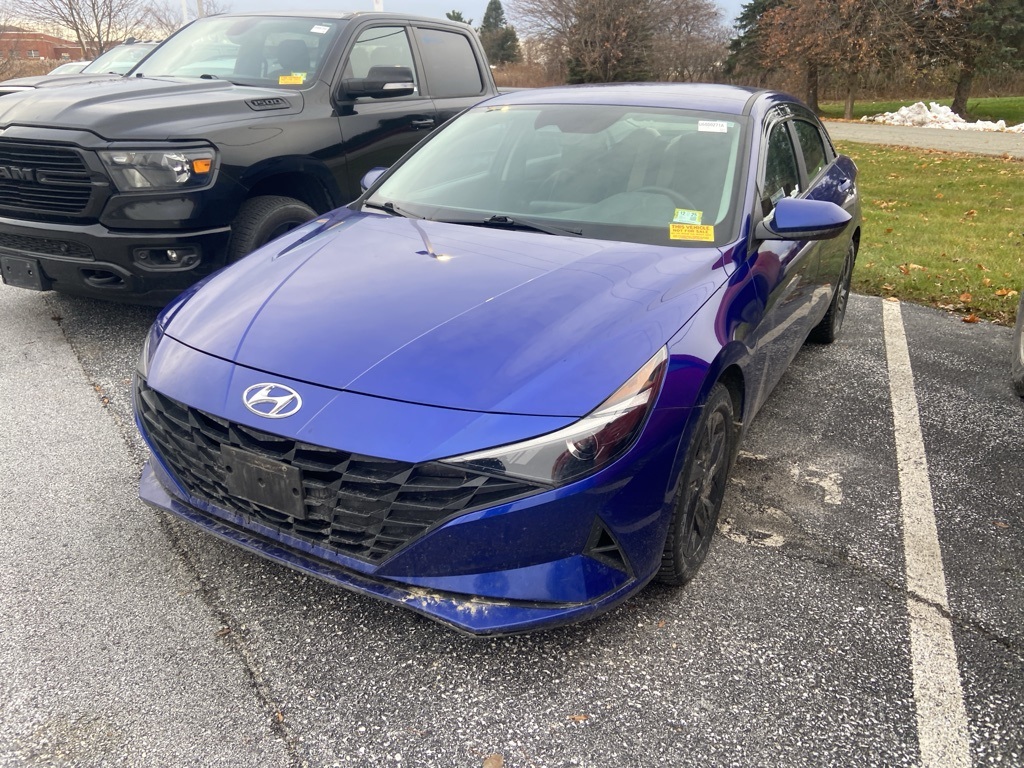 2023 Hyundai Elantra SEL - Photo 3