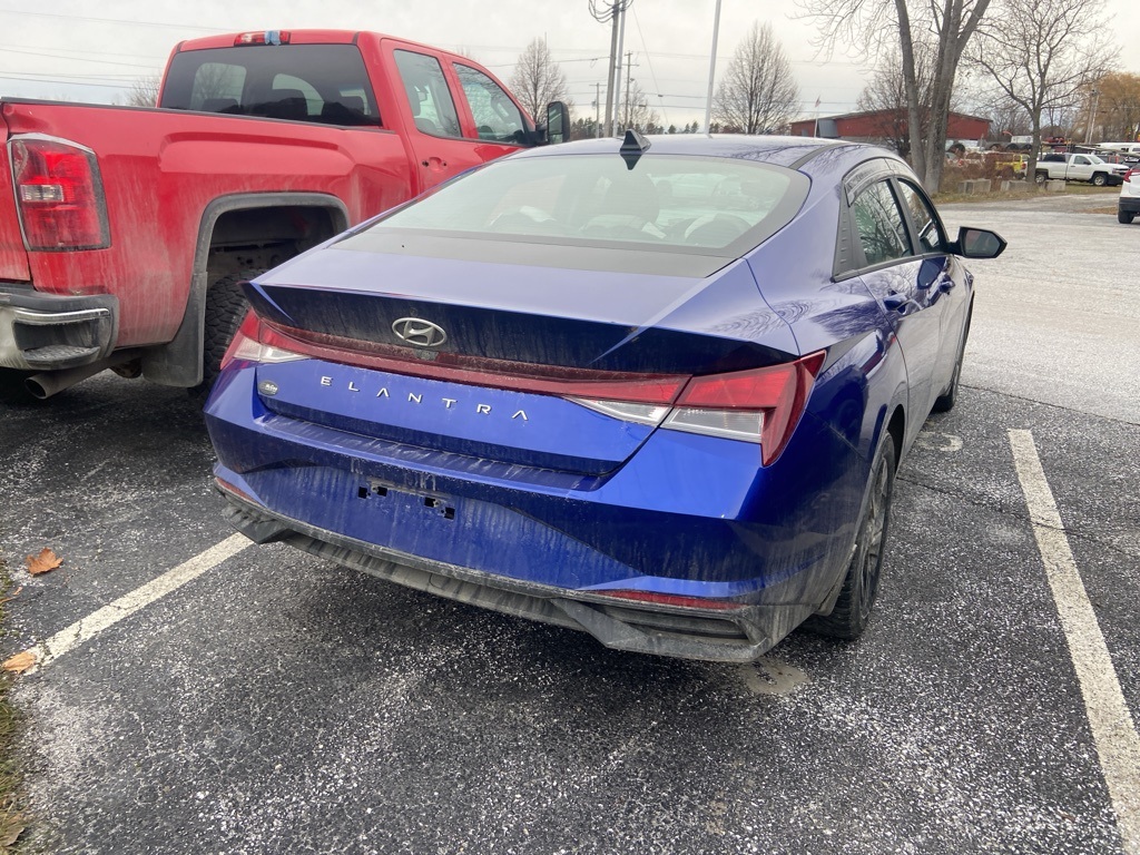 2023 Hyundai Elantra SEL - Photo 5
