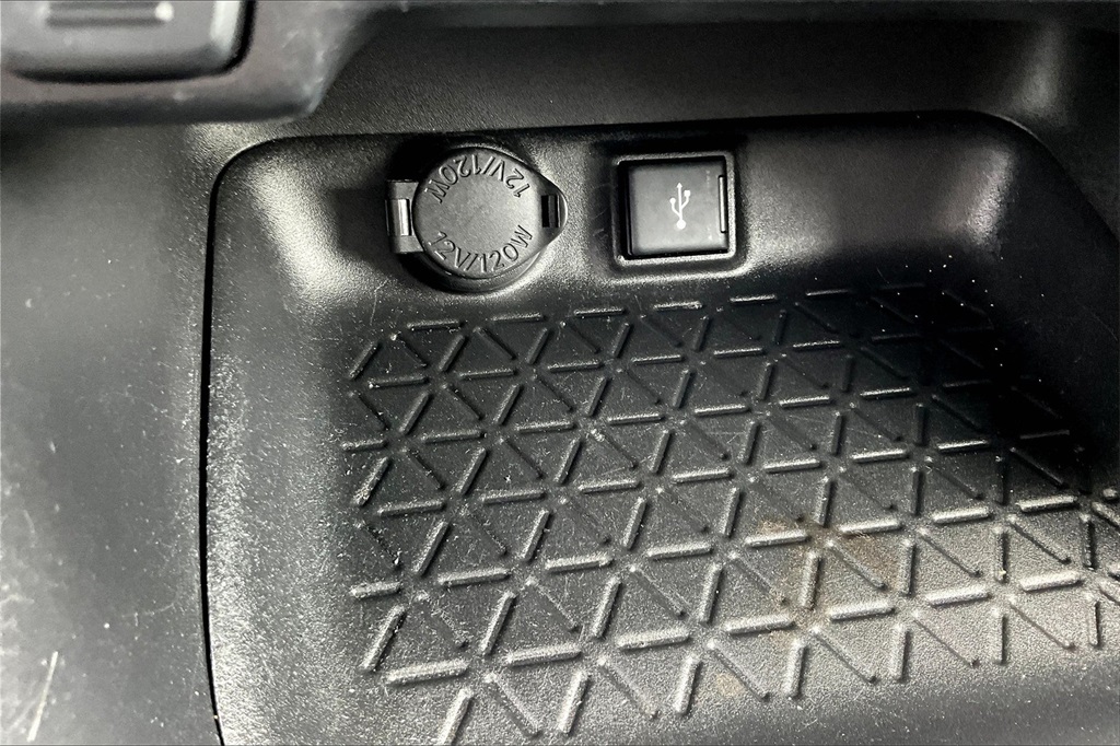 2021 Toyota RAV4 LE - Photo 54