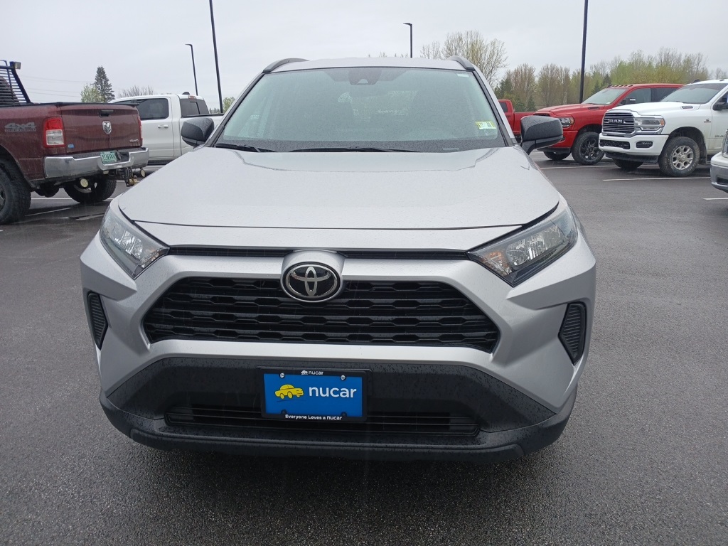 2021 Toyota RAV4 LE - Photo 7