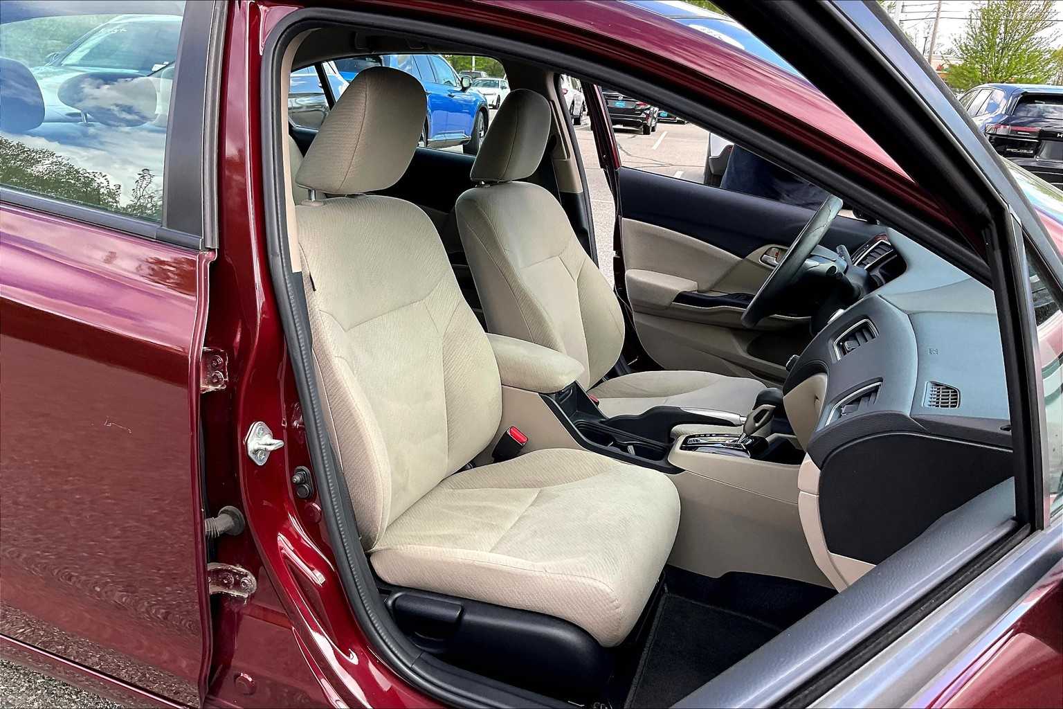 2013 Honda Civic LX - Photo 11