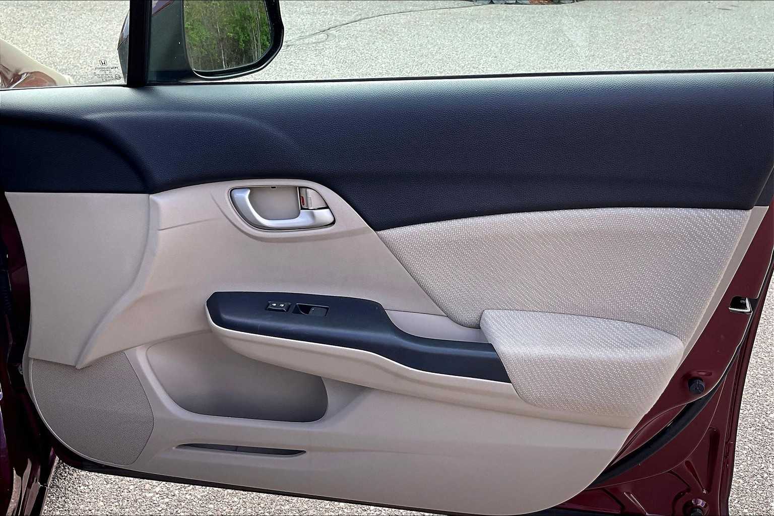 2013 Honda Civic LX - Photo 12