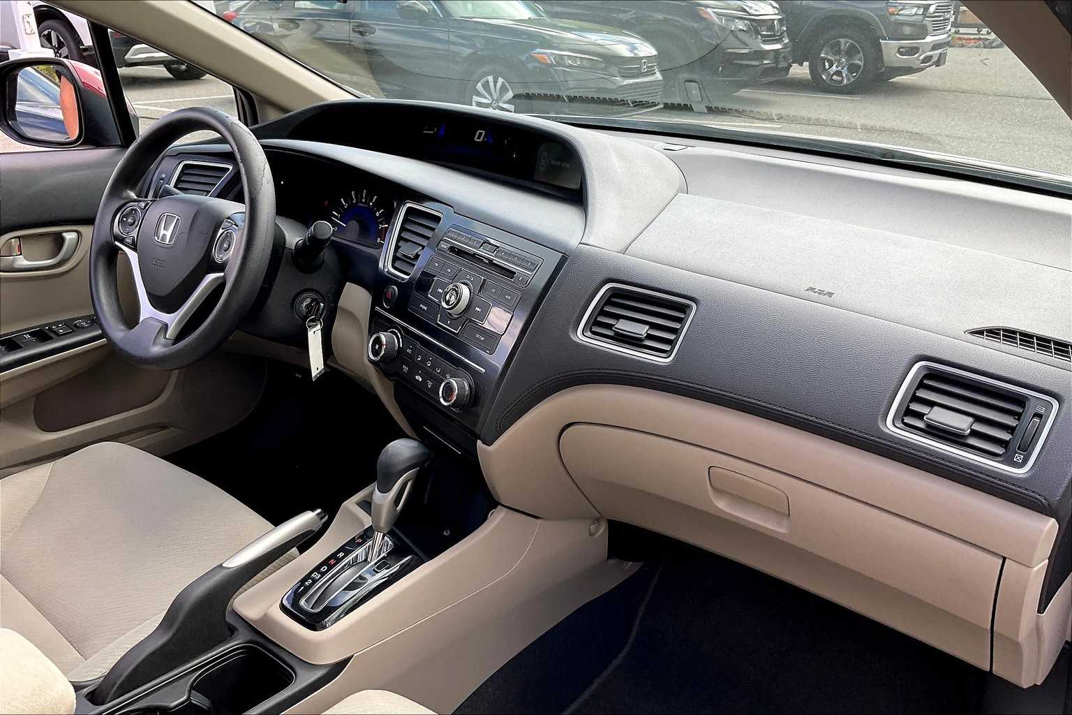 2013 Honda Civic LX - Photo 14