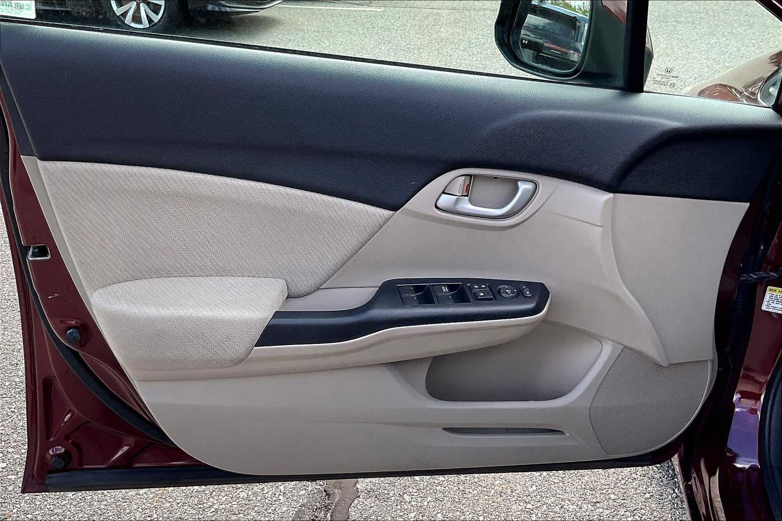 2013 Honda Civic LX - Photo 9