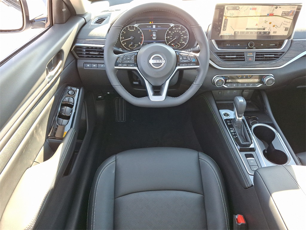 2025 Nissan Altima 2.5 SL - Photo 7