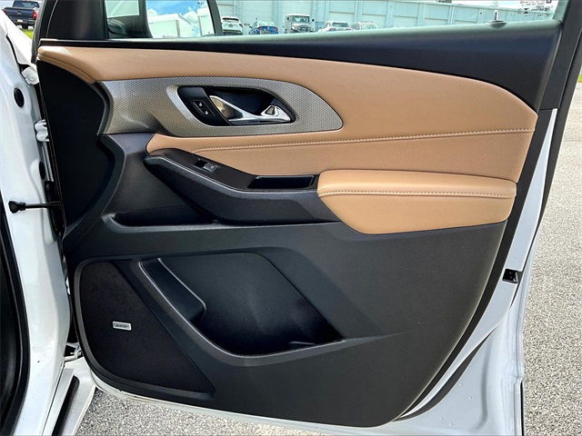 2023 Chevrolet Traverse Premier - Photo 12