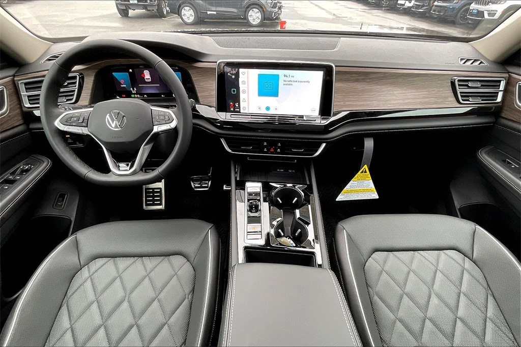 2025 Volkswagen Atlas 2.0T SEL Premium R-Line - Photo 12