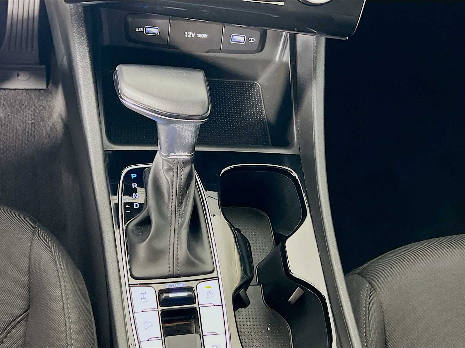 2023 Hyundai Tucson SE - Photo 16