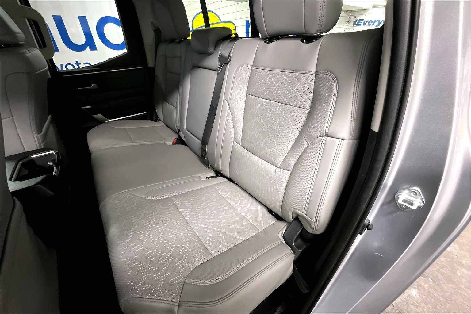2022 Toyota Tundra SR5 - Photo 15