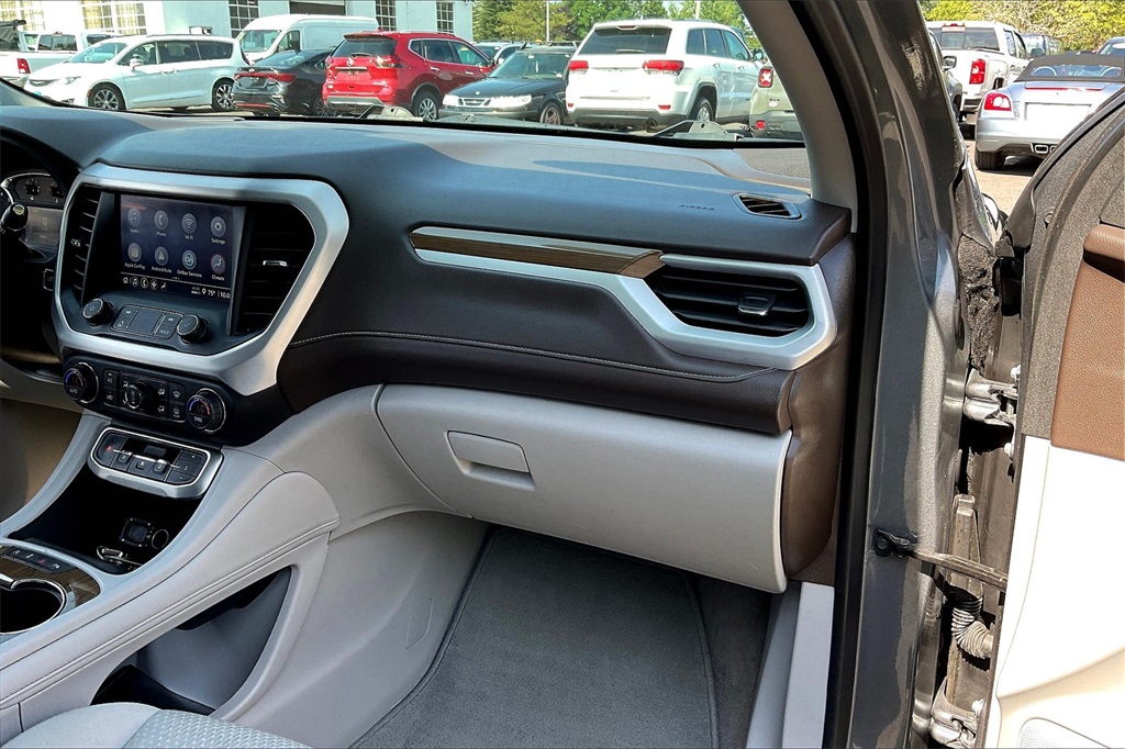 2021 GMC Acadia SLE - Photo 12