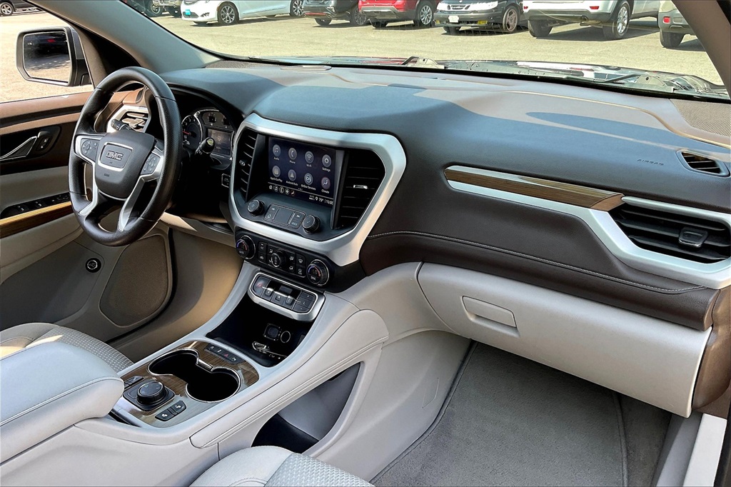 2021 GMC Acadia SLE - Photo 13