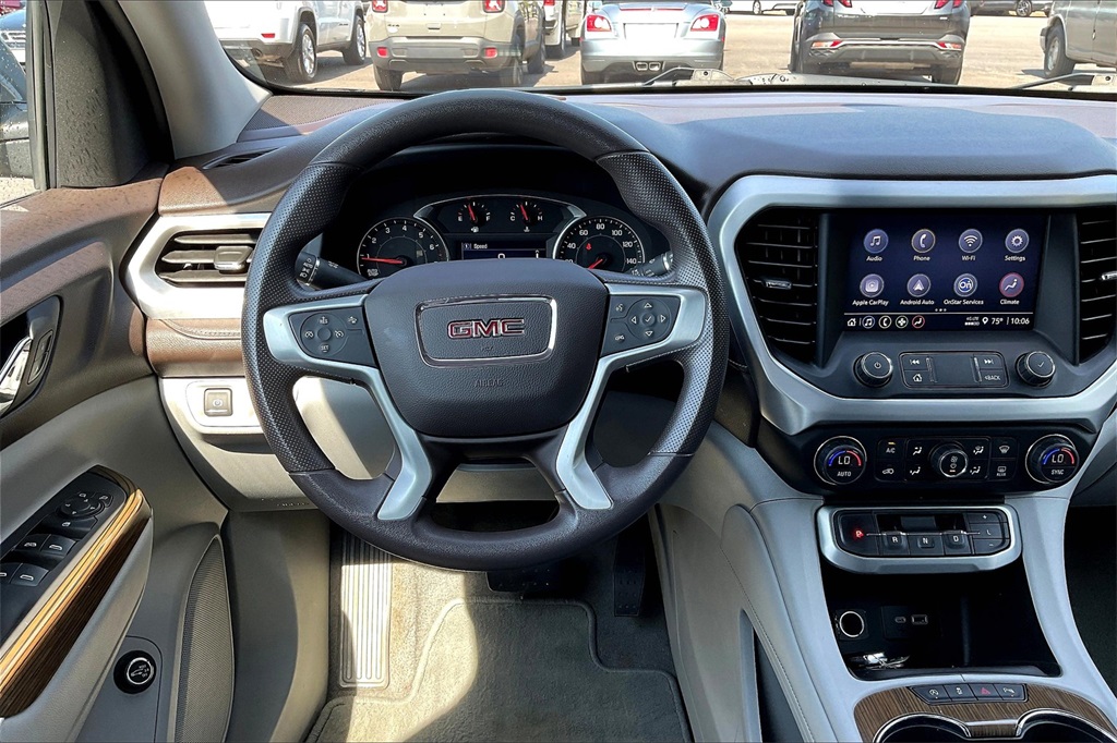 2021 GMC Acadia SLE - Photo 17