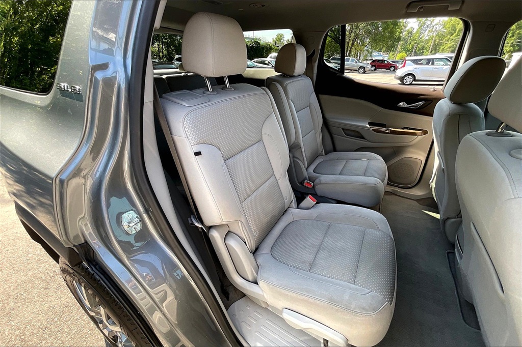 2021 GMC Acadia SLE - Photo 19