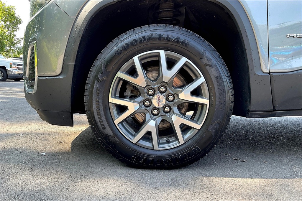 2021 GMC Acadia SLE - Photo 22