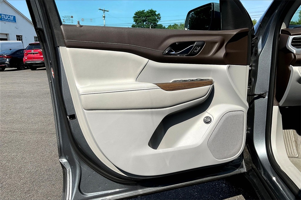 2021 GMC Acadia SLE - Photo 9
