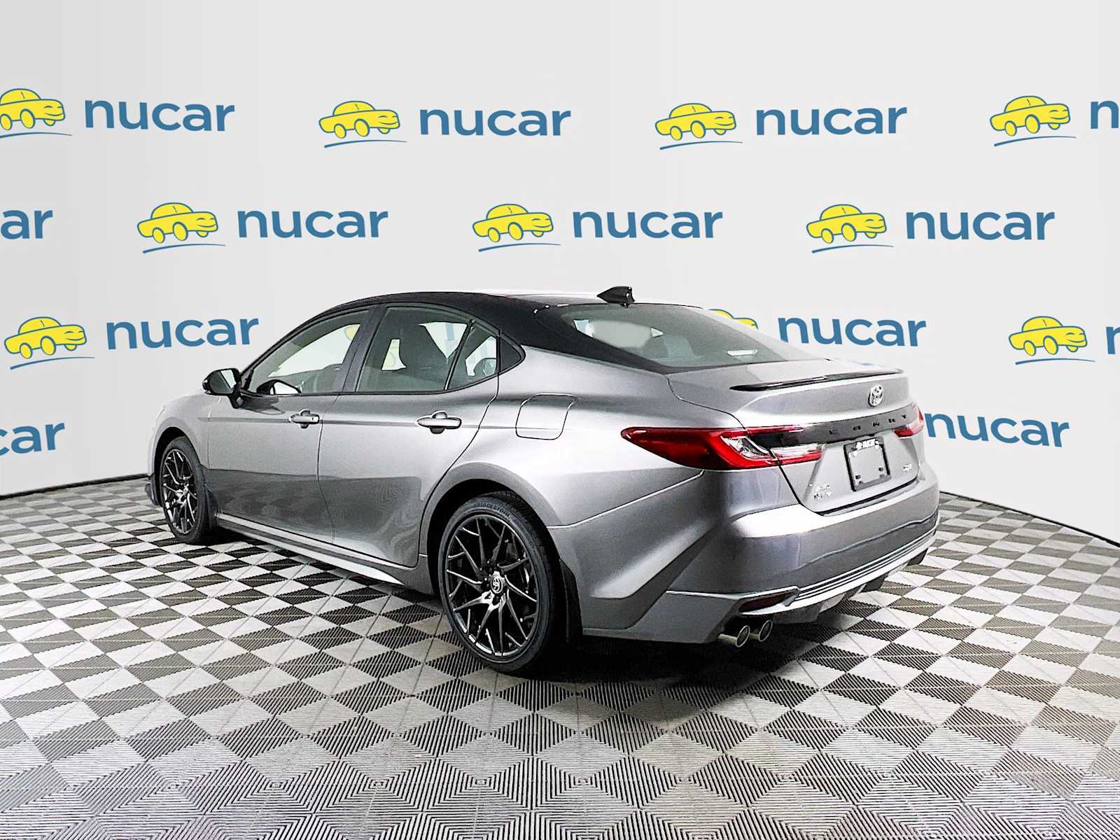 2025 Toyota Camry XSE - Photo 4